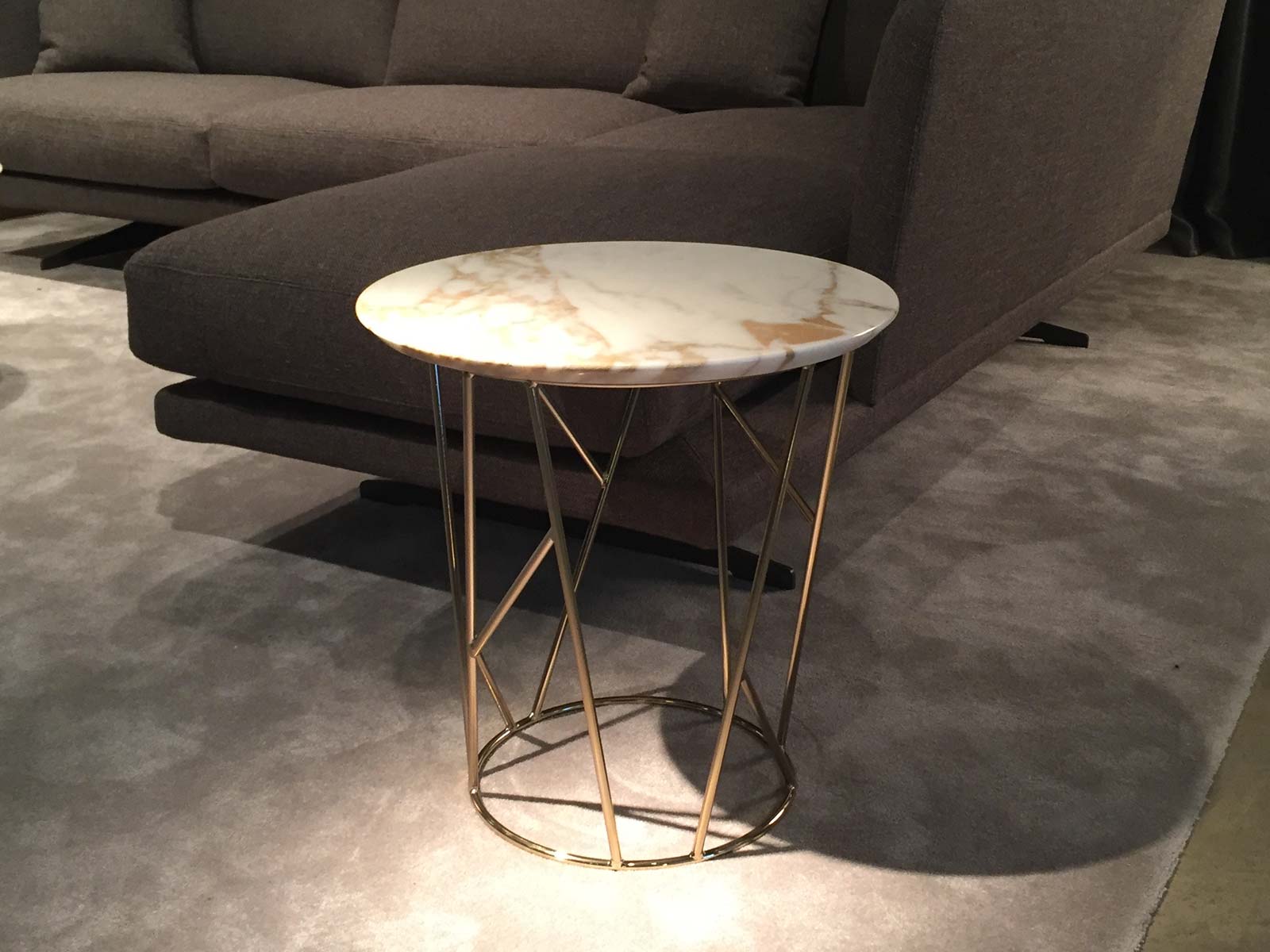 Elegante tavolino top marmo calacatta Twig